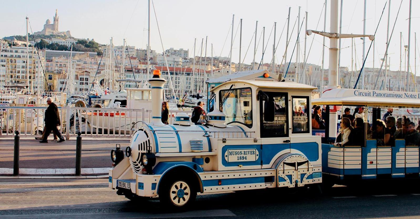 La Boheme Au Vieux-port Marseille
